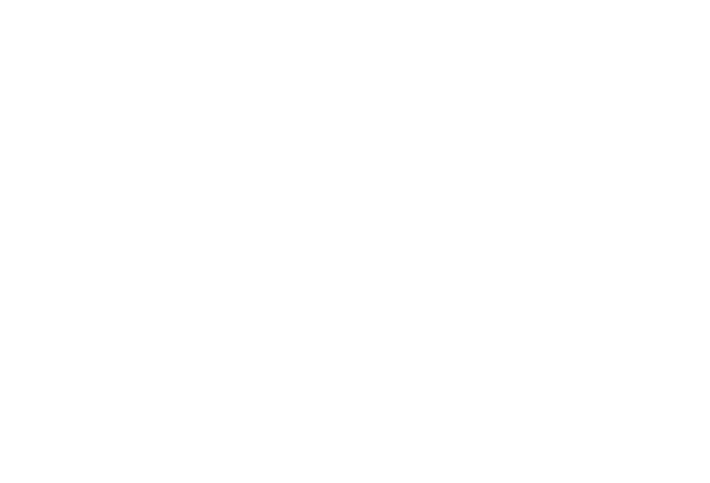 Min opgave som b rneudviklingstr ner Fodboldbanen er oplyst af den sene eftermiddagssol. Fodboldst vler i alverdens f...