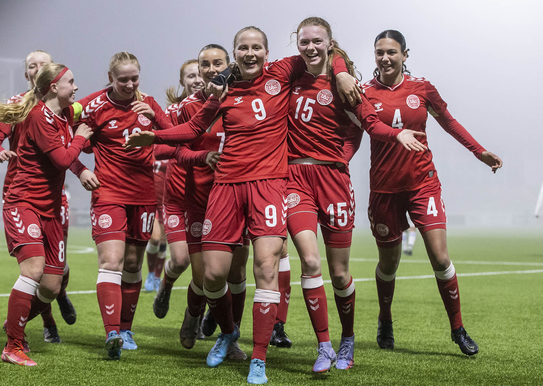 [DK=20220316: Dansk jubel efterm let til 1-0 af Emilia Asgeirsdottir, Danmark] [UK=20220316: Danish celebration after the goal for 1-0 by Emilia Asgeirsdottir, Danmark]
