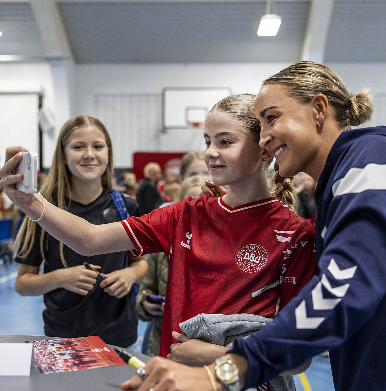 [DK=20230919: Fanevent med Kvindelandsholdet i Viborg] [UK=20230919: Denmark Women fanevent in Viborg]